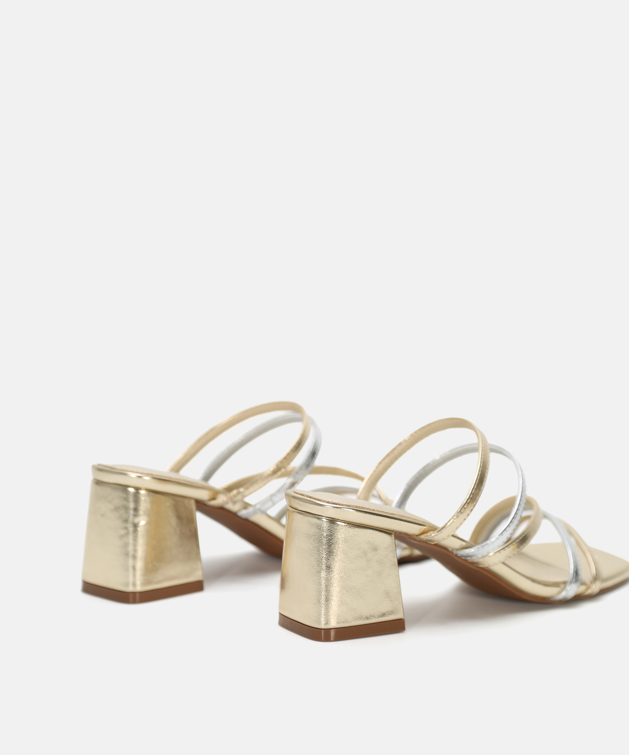 Sandalia tac&oacute;n tiras image number null